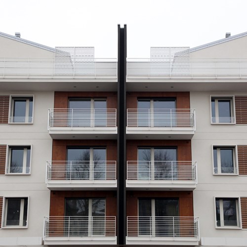 Palazzo Ducati sede di Montanari Costruzioni e edificio residenziale