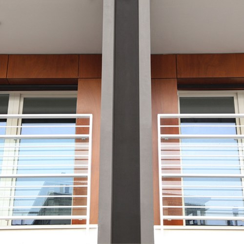 Palazzo Ducati sede di Montanari Costruzioni e edificio residenziale