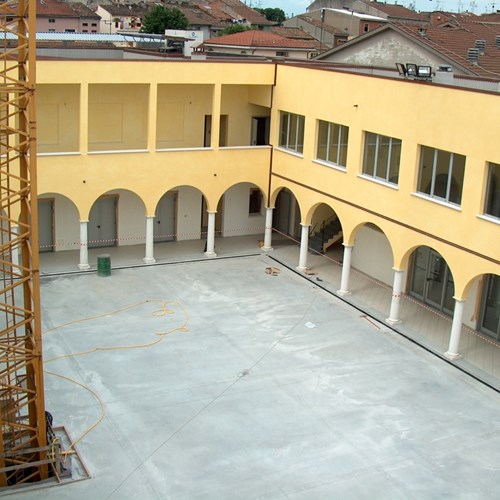 Edificio polifunzionale Fidenza Montanari Costruzioni