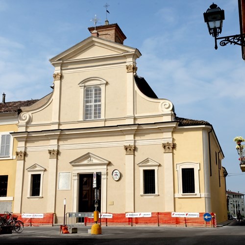 restauro facciata chiesa di San Pietro Apostolo Fidenza
