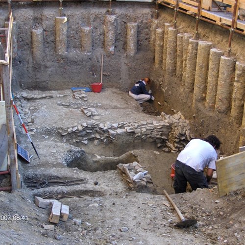 realizzazione scavi archeologici a fidenza