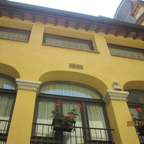 Palazzina residenziale ristrutturata centro storico di Fidenza