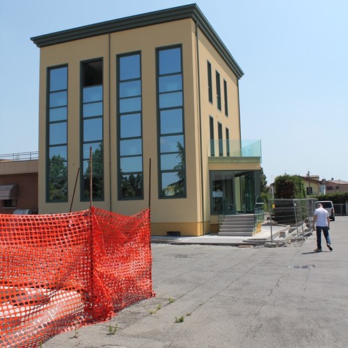 Palazzina per uffici a Fidenza progetto di Montanari Costruzioni